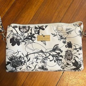 Kate Spade-like faux leather wristlet